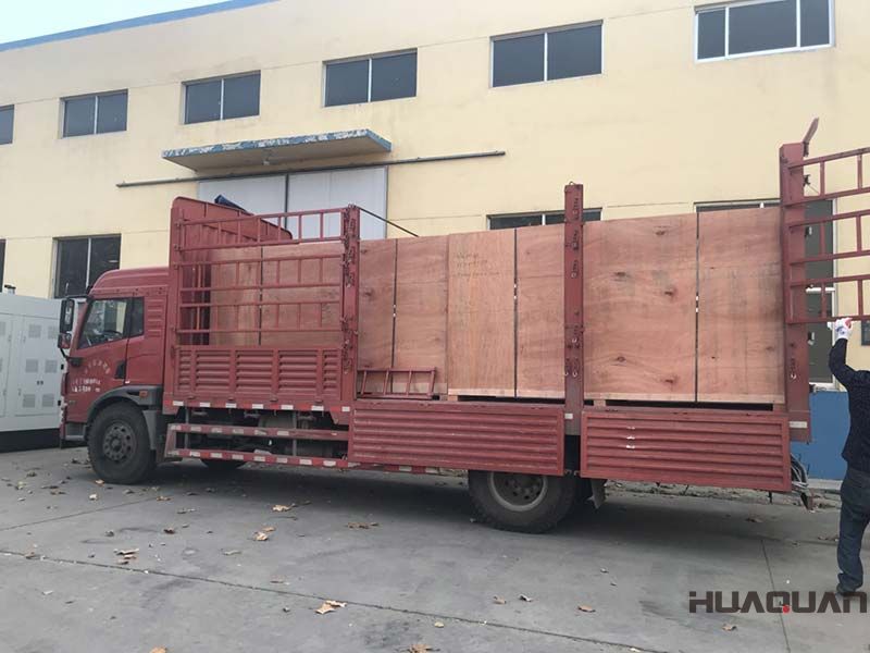 三臺(tái)HQ30GF標(biāo)配型柴油發(fā)電機(jī)組在6.28號(hào)發(fā)貨了