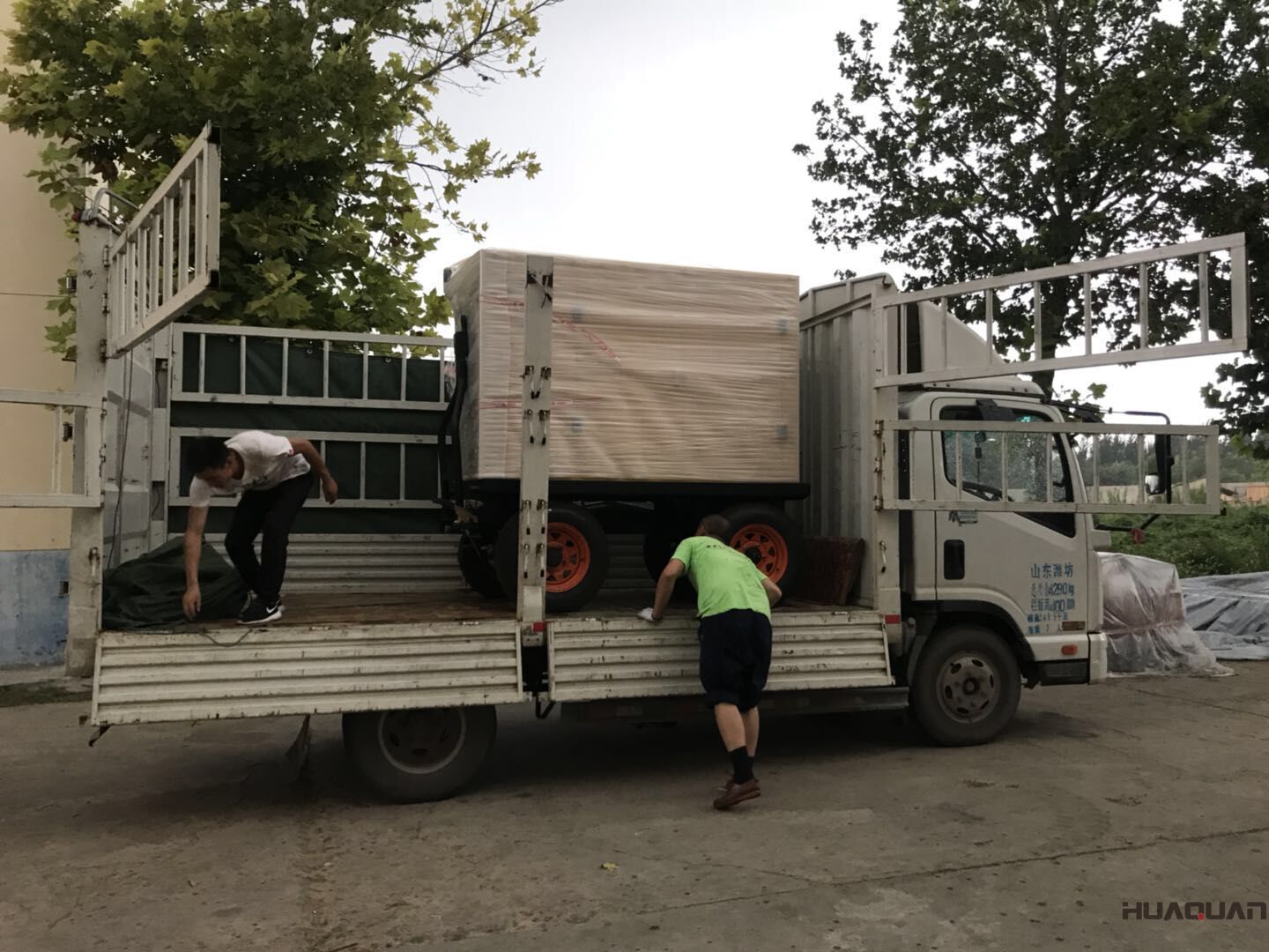 發貨了！9月7日一臺50kw移動靜音拖車柴油發電機組已發往天津市