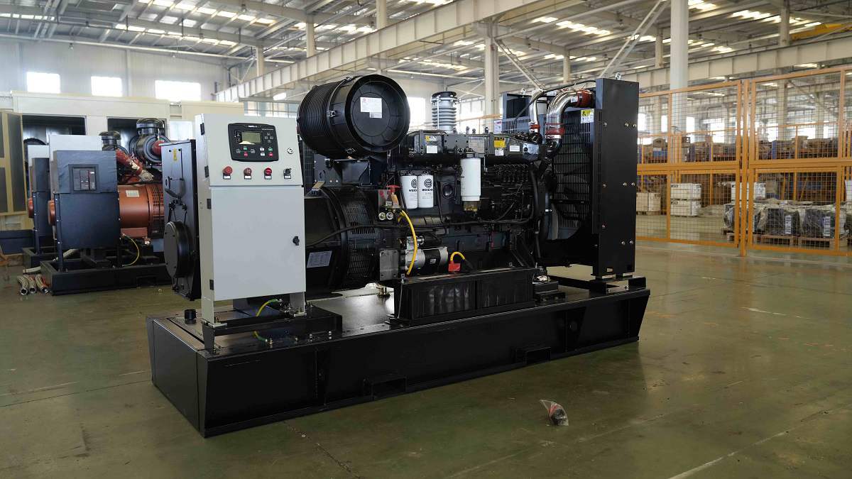 120kW-WC發(fā)電機組(WP6D152E200)